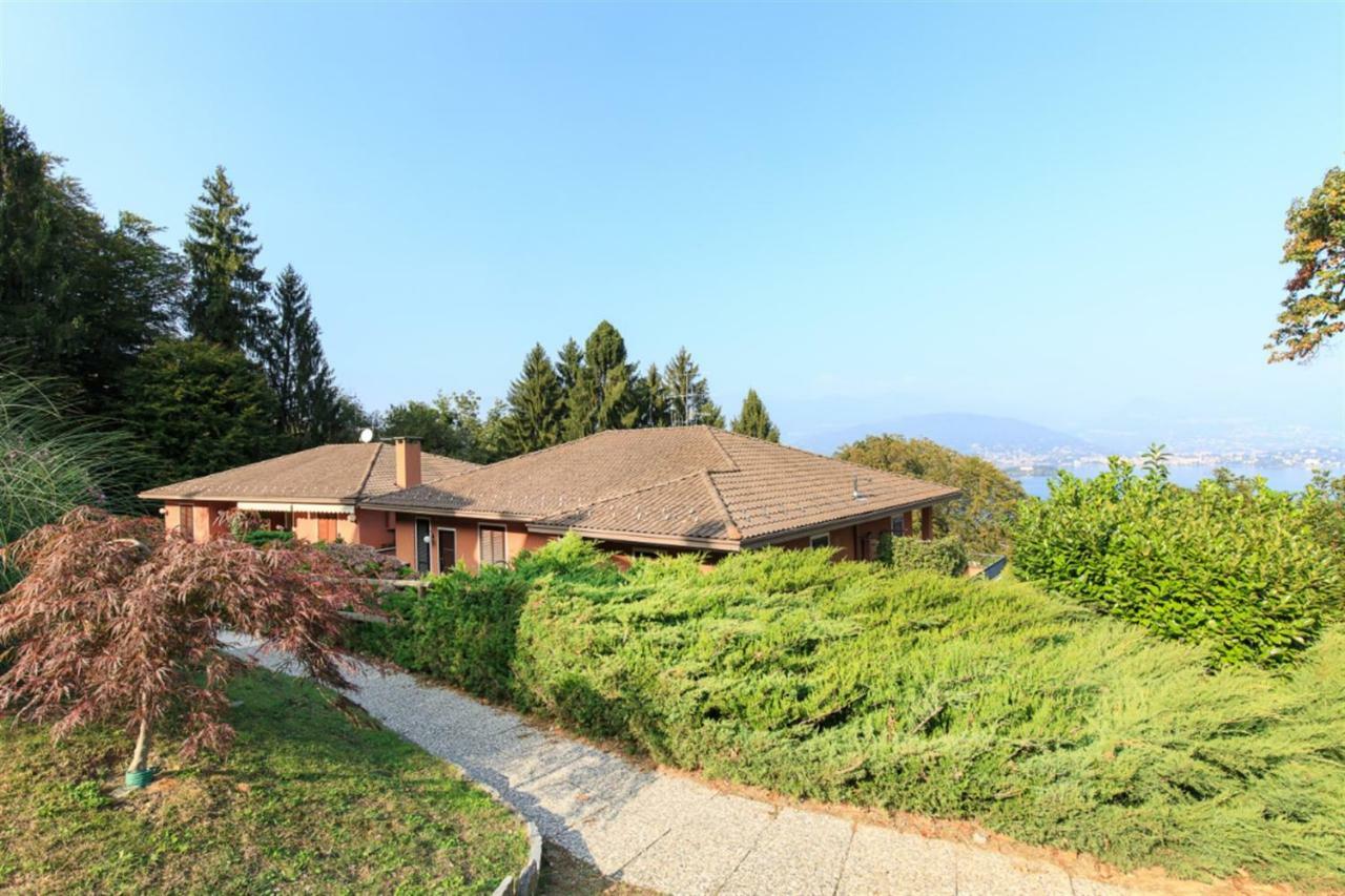 Apartament La Tana Del Lupo Stresa Zewnętrze zdjęcie